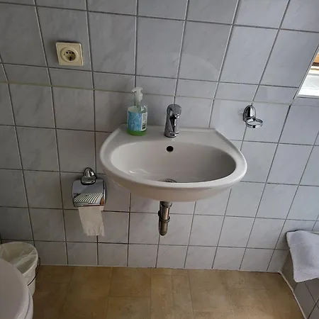 Handwerkerzimmer Markt